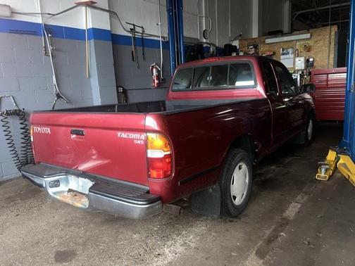 1998 Toyota Tacoma Base