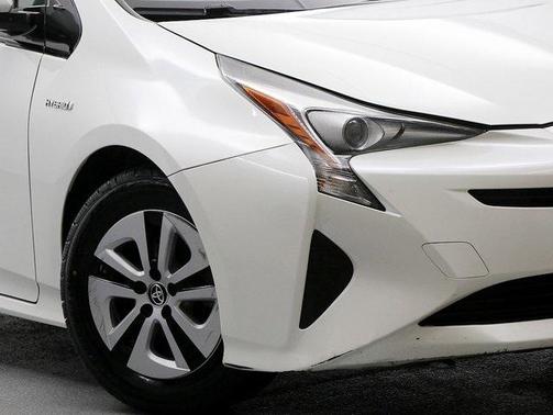 2016 Toyota Prius Four