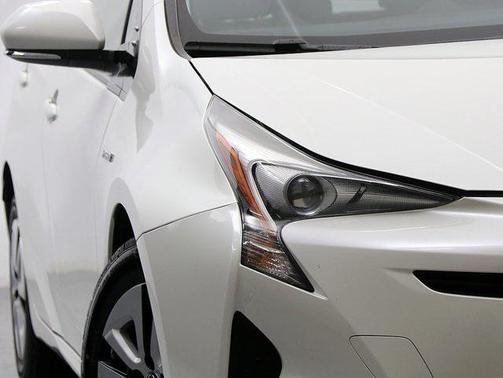 2016 Toyota Prius Four