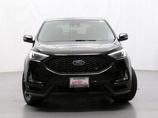 2022 Ford Edge ST