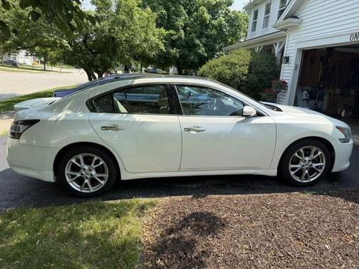 2014 Nissan Maxima SV
