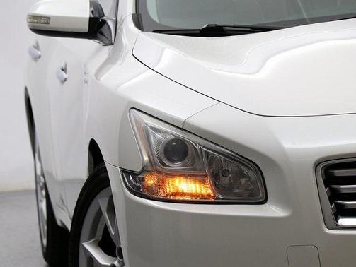 2014 Nissan Maxima SV