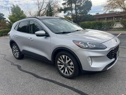 2020 Ford Escape Titanium