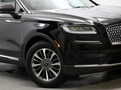 2022 Lincoln Nautilus Standard