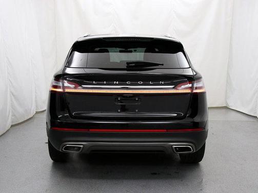 2022 Lincoln Nautilus Standard