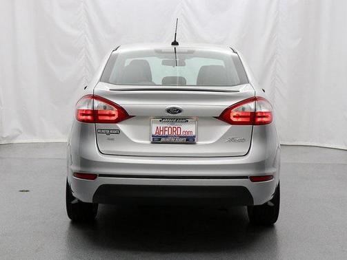 2015 Ford Fiesta SE