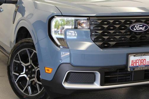 Azure Gray Metallic Tri-Coat 2026 Ford Maverick Lariat