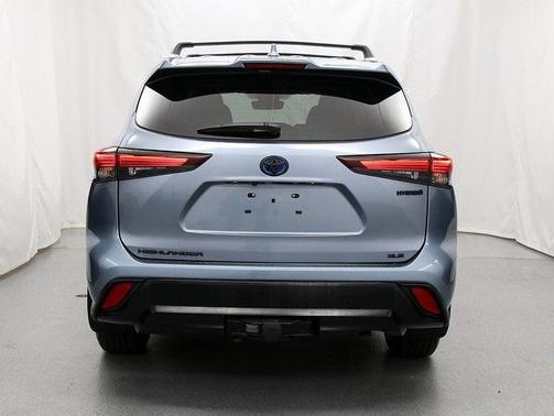 2024 Toyota Highlander Hybrid XLE