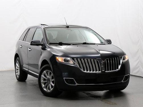 2013 Lincoln MKX Base