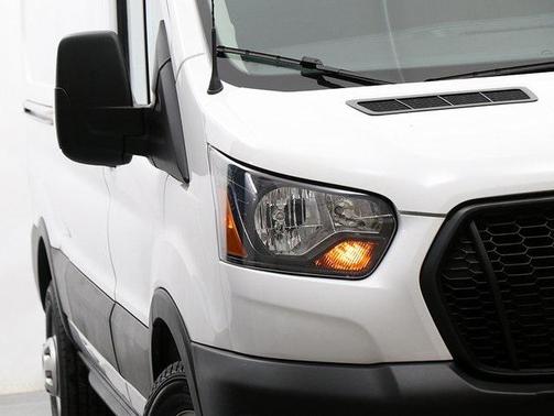 2022 Ford Transit-250 Base