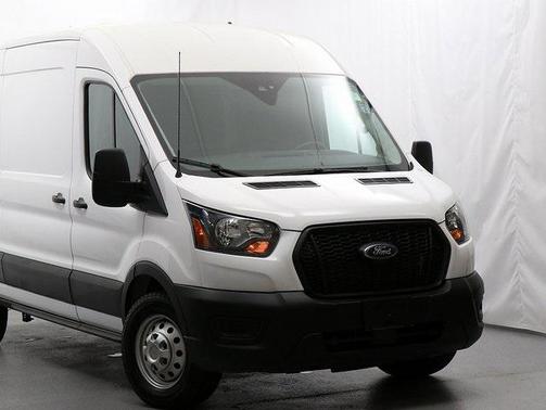 2022 Ford Transit-250 Base