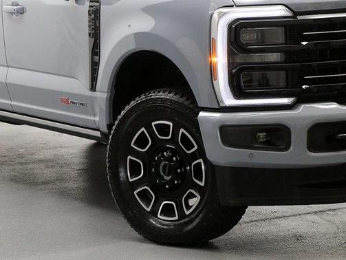 2025 Ford F-250 Platinum