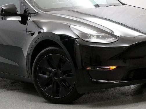 2025 Tesla Model Y Long Range Dual Motor All-Wheel Drive