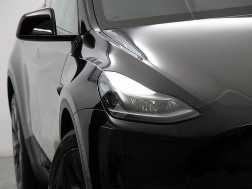 2025 Tesla Model Y Long Range Dual Motor All-Wheel Drive