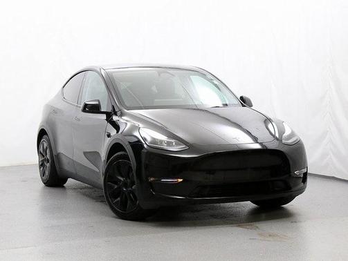 2025 Tesla Model Y Long Range Dual Motor All-Wheel Drive