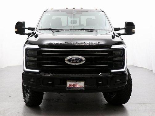 2025 Ford F-250 Platinum