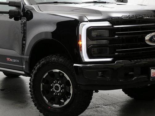 2025 Ford F-250 Platinum