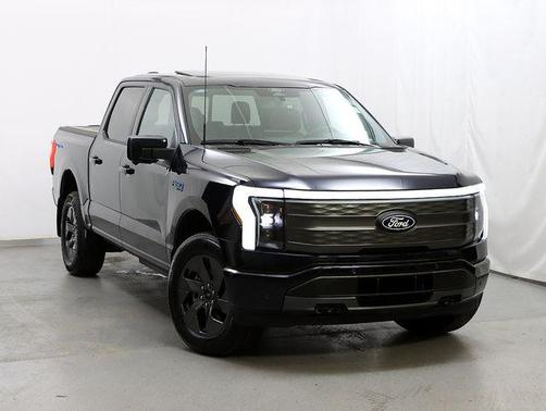 2025 Ford F-150 Lightning LARIAT