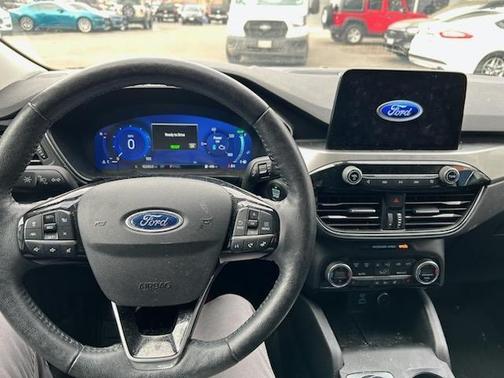 2021 Ford Escape Titanium