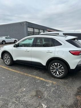 2021 Ford Escape Titanium