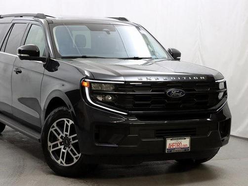 2025 Ford Expedition Max Active 4x4
