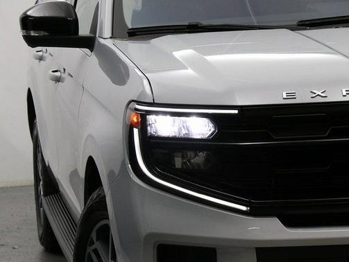 2025 Ford Expedition Max Active 4x4
