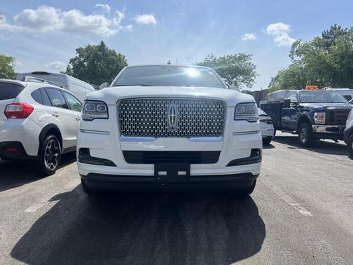2022 Lincoln Navigator Reserve