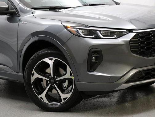 2026 Ford Escape ST-Line Elite