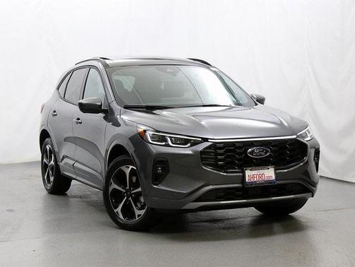 2026 Ford Escape ST-Line Elite