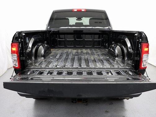 2022 RAM 2500 Big Horn Crew Cab 4x4 6'4' Box