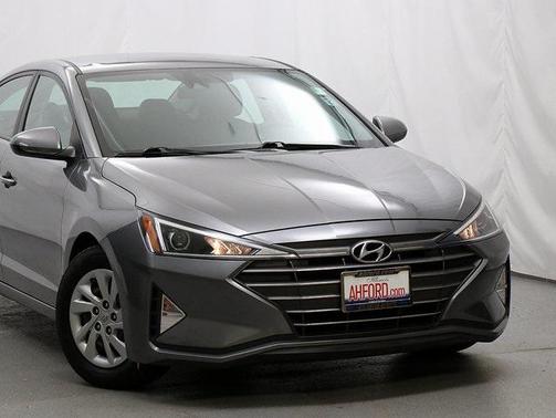 2020 Hyundai ELANTRA SE