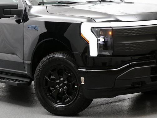 2025 Ford F-150 Lightning XLT