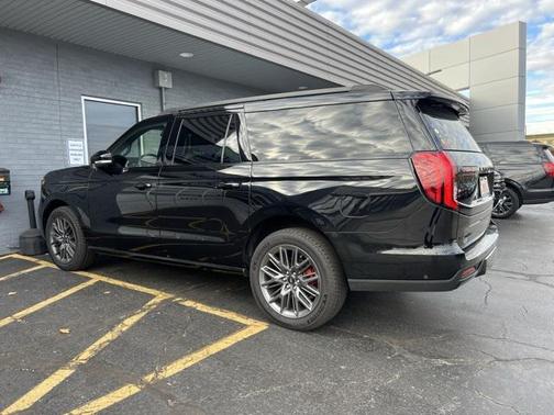 2025 Ford Expedition Max Platinum