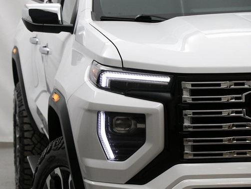 2023 GMC Canyon Denali
