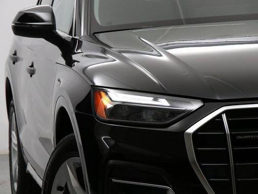 2023 Audi Q5 40 Premium