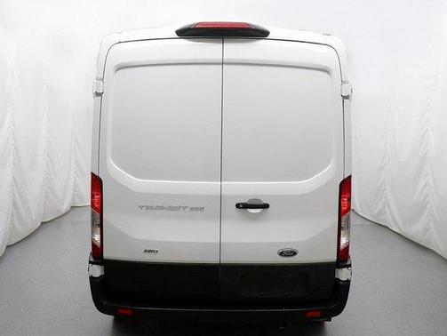 2022 Ford Transit-250 Base
