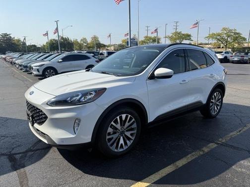 2022 Ford Escape Titanium