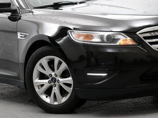 2011 Ford Taurus SEL