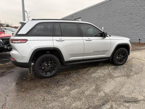 2024 Jeep Grand Cherokee Altitude