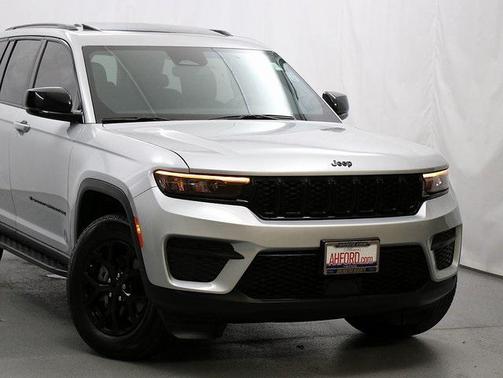 2024 Jeep Grand Cherokee Altitude