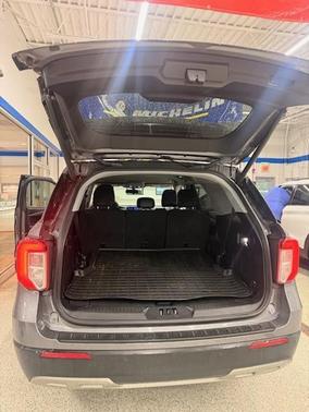Gray Metallic 2021 Ford Explorer XLT