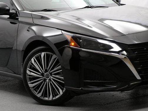 2024 Nissan Altima 2.5 SL