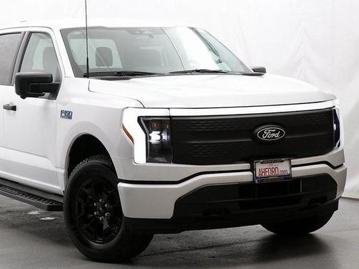 2025 Ford F-150 Lightning XLT