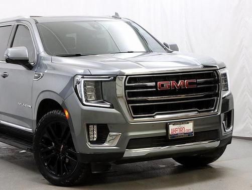 2022 GMC Yukon SLT