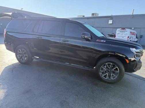 2024 Chevrolet Suburban 4WD Z71