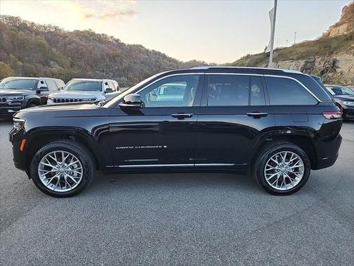 2023 Jeep Grand Cherokee Summit 4x4