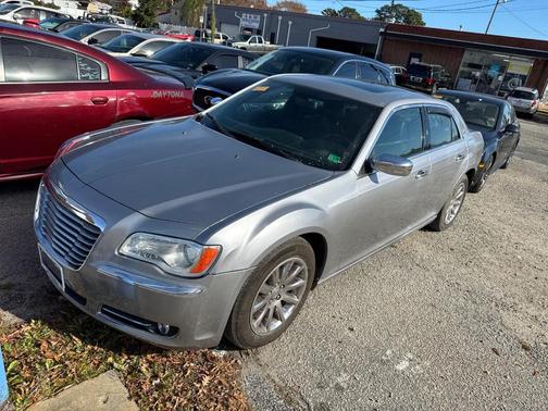 2014 Chrysler 300C Base