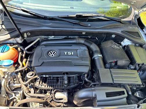 2015 Volkswagen Passat 1.8T Limited Edition