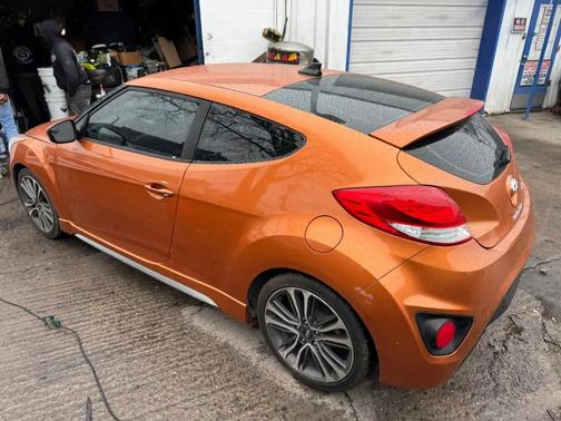 2016 Hyundai Veloster Turbo