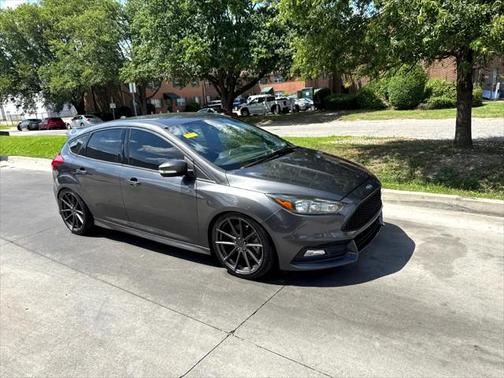 2017 Ford Focus ST